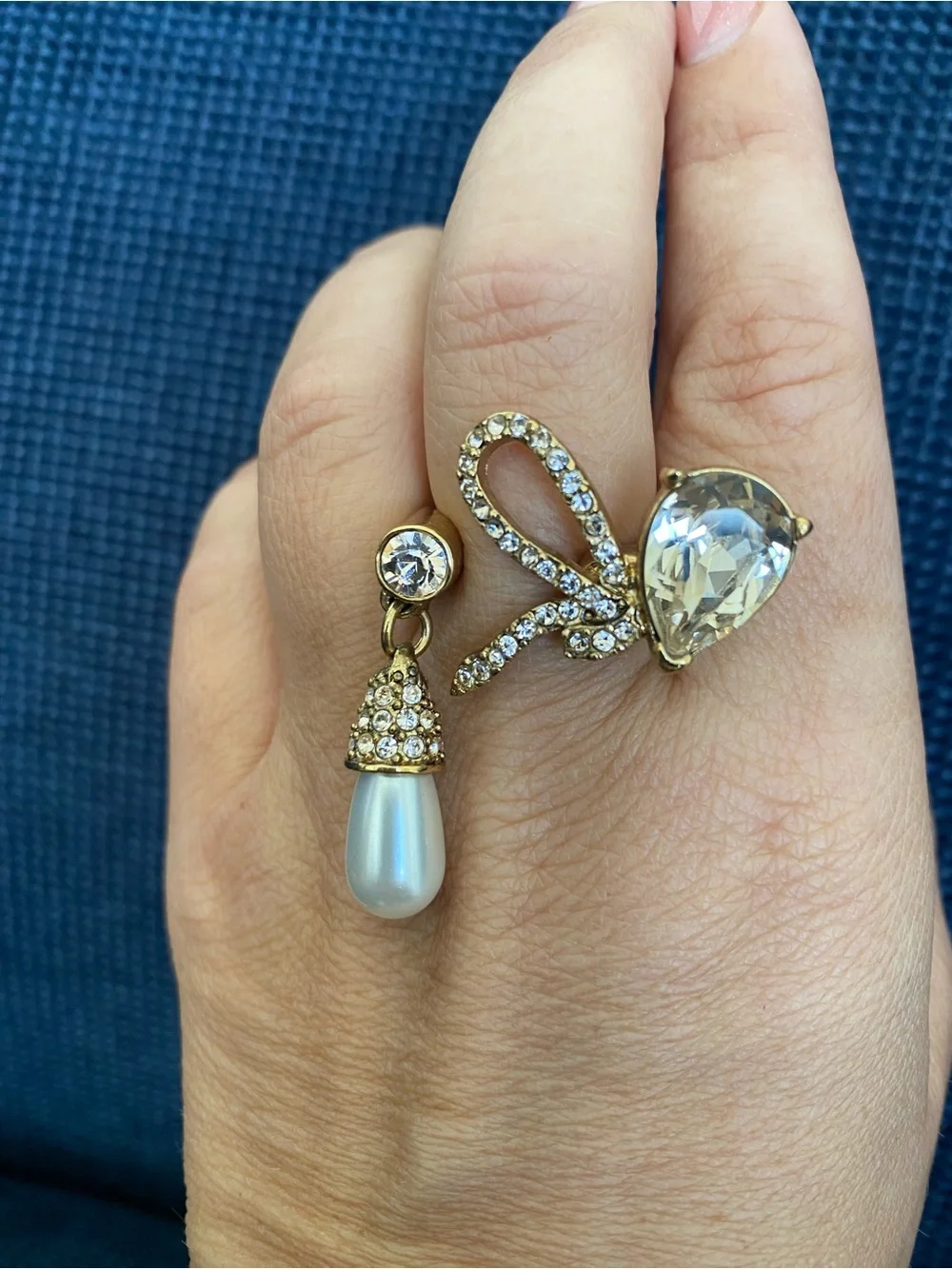 Oscar de la Renta Gold Crystal Bow Ring with Pearl Drop